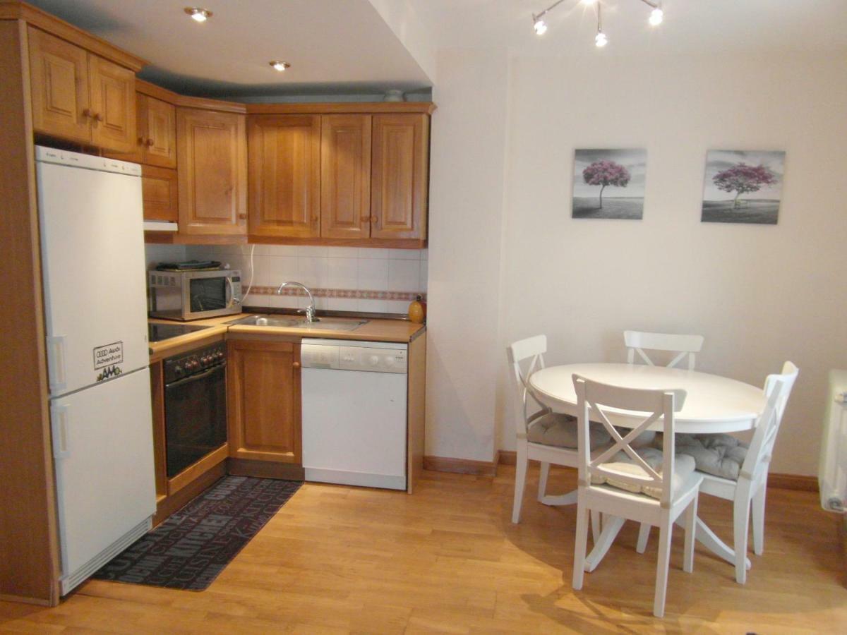 B18 - Edif Perramo - Villmor Appartement Benasque Buitenkant foto