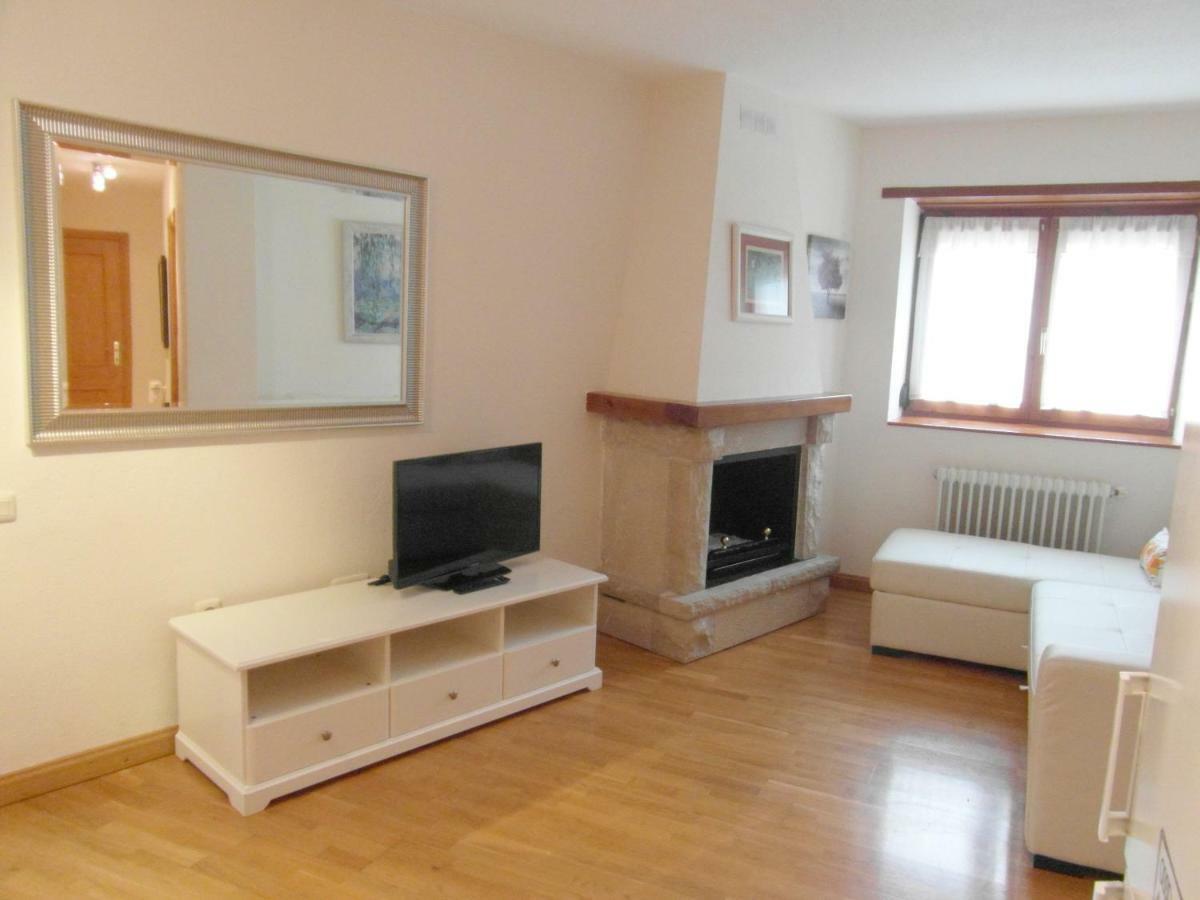 B18 - Edif Perramo - Villmor Appartement Benasque Buitenkant foto